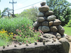 flower garden and Memorial