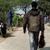 बाराबंकी में पत्नी का सिर काटकर पूरे शहर में घूमता रहा शख्स, Video Viral