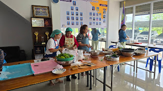 1000350524 สมาคมสื่อภูมิภาคสุราษฎร์ธานี ร่วมกับ ศกร.ระดับตำบลวัดประดู่ (กศน.) จัดโครงการอบรมอาชีพระยะสั้น ต่อยอดสร้างอาชีพให้กับสมาชิก และประชาชน