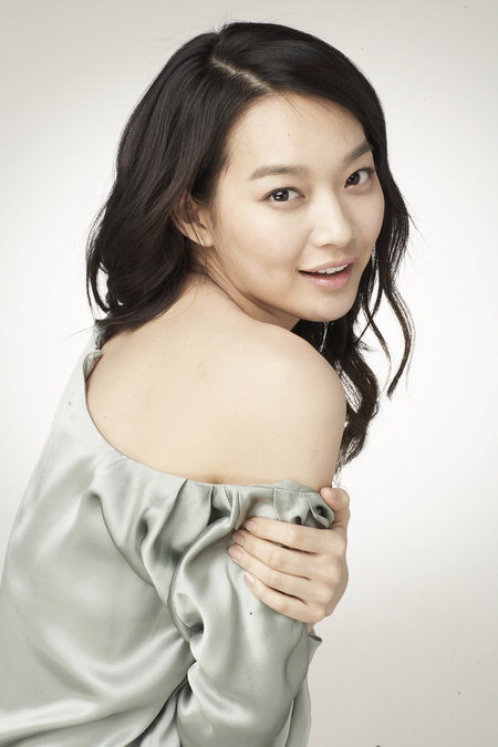 Shin Min Ah