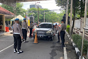 Polda Jatim Tingkatkan Penjagaan Pasca Ledakan Bom Bunuh Diri di Bandung