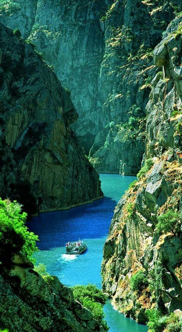 Real Option Approach - Douro River, Portugal