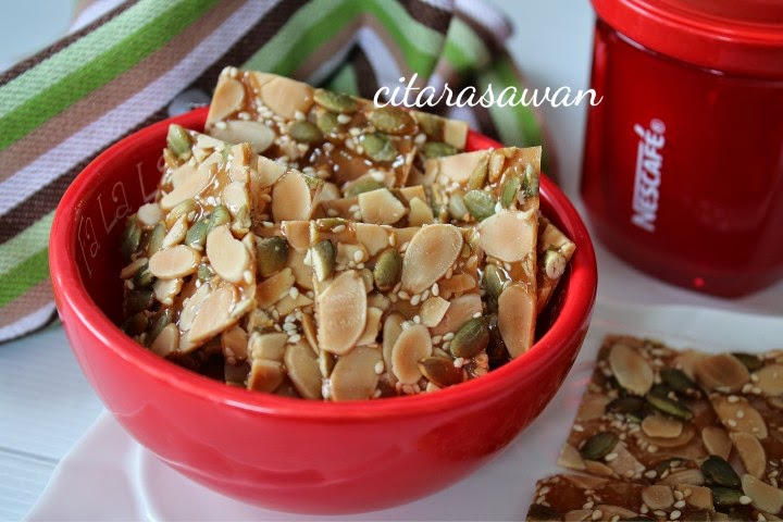 Biskut Florentine / Crunchy Caramel Almond Cookies 