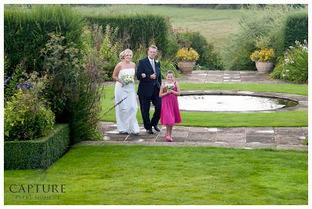 wiltshire wedding photographer