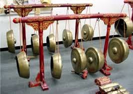  gamelan kempul (gong)