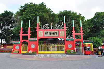 akcayatour, Klenteng Sam Poo Kong, travel malang semarang, travel semarang malang, Wisata Semarang