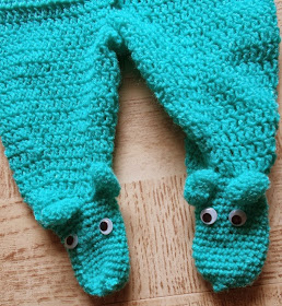 Sweet Nothings Crochet free crochet pattern blog, crochet baby onesie pattern