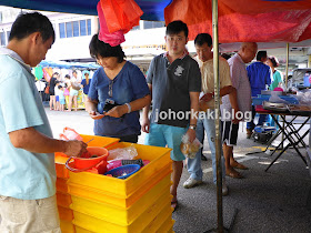 Kueh-Stall-Johor-Jaya-Pasar-Malam