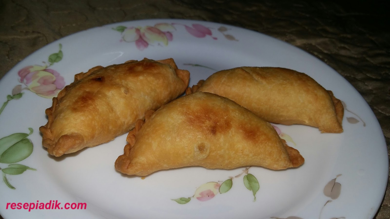 Resepi Karipap Ayam - Resepi Adik