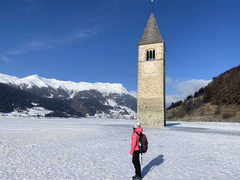 Il lago di Resia in inverno