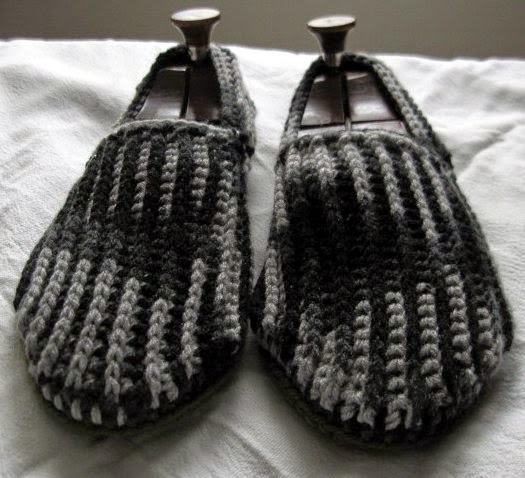 https://www.etsy.com/listing/231334802/size-11-crochet-house-slippers-charcoal?ref=shop_home_active_1