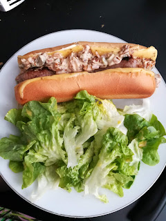 hot dog salade