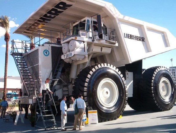 articulated dump truck Liebherr TA282