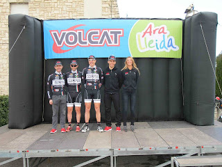 Podium Volcat equip Olympia Team patrocinat per outcat Xavier Marti orriol i Javier Salamero al podium