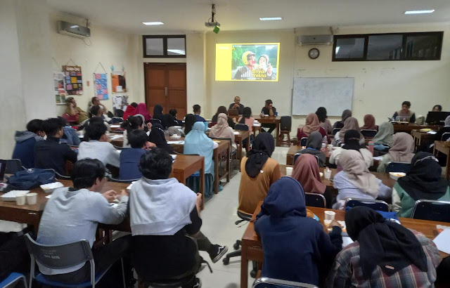 Tingkatkan Kompetensi Mahasiswa, DKV ISI Surakarta Hadirkan Creative Director dalam Kuliah Umum