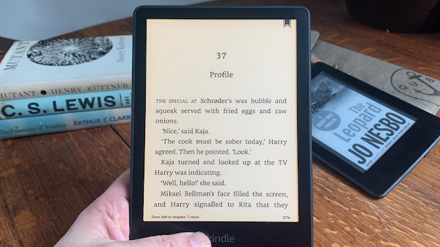 1. Kindle Paperwhite (2021)