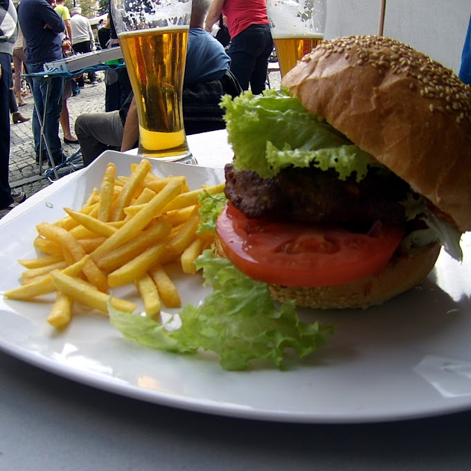 Najlepsze połączenie | Sofa Beer&Burger | Jelenia Góra