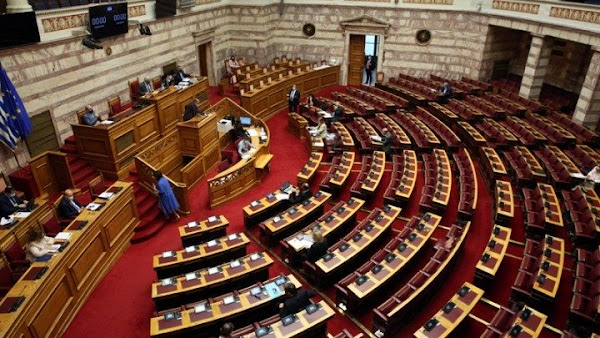 Βουλή: Απέρριψαν τροπολογίες του ΚΚΕ για παύση πλειστηριασμών και επαναφορά 13ου-14ου μισθού-σύνταξης!