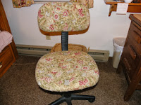 http://homesteadsewing.wordpress.com/2013/11/02/how-to-make-a-cover-for-an-office-chair/