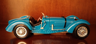 miniatura coche bugatti