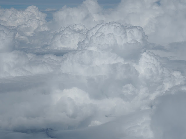 Сибирь – облака (вид с самолета)