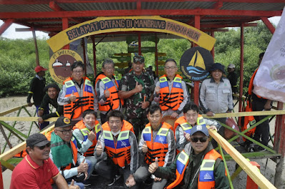 Dukung Konservasi Mangrove di Kawasan Pesisir Ujungpangkah.