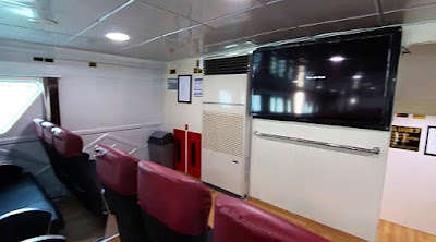 interior kapal express bahari semarang - karimunjawa