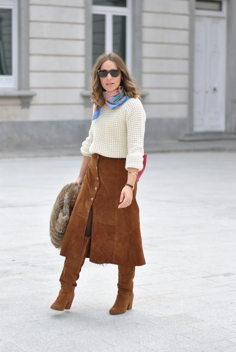 Suede skirt for autumm