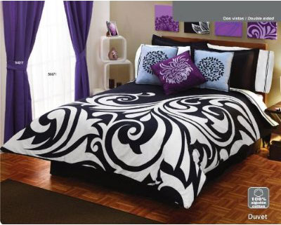 DORMITORIO BLANCO NEGRO Y MORADO via www.dormitorios.blogspot.com CUBRECAMA ESPECTACULAR BEDDING