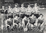 BURGOS C. F. - Burgos, España - Temporada 1980-81 - Maté, Castaños, Cordero, Ruiz Igartua, Pereda y Navarro; Esnaola, Cholo, Magdaleno, Juanjo y Vitoria - REAL OVIEDO 2 (Cordero p.p., Herbera) BURGOS C. F. 1 (Magdaleno) - 04/02/1981 - Liga de 2ª División, jornada 19 - Oviedo, estadio Carlos Tartiere - El Burgos se clasificó 15º en la Liga de 2ª División, con Lucien Muller y Astorga de entrenadores
