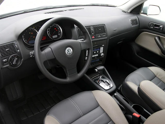 VW Golf 2008 Comfortline 2.0 Automático - interior