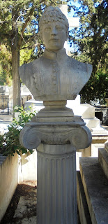 το ταφικό μνημείο του Οίκου Άγγελου Ηλιάδου Ρούφη στο Α΄ Νεκροταφείο των Αθηνών