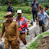 Tinjau Irigasi Bulaan Tuo-Ikua Padang, Ini Kata Bupati Eka Putra