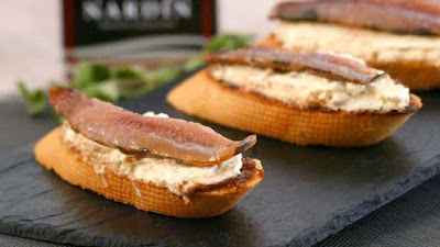 Cómo hacer anchoas ahumadas Fácil paso a paso