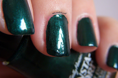 Sally Hansen Insta-Dri Pumpin' Jade swatches