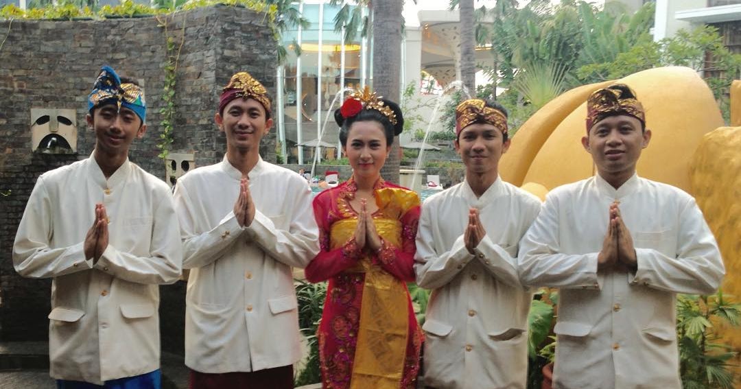  SANGGAR NUSANTARA DOT COM Jakarta SEWA BAJU  BALI 