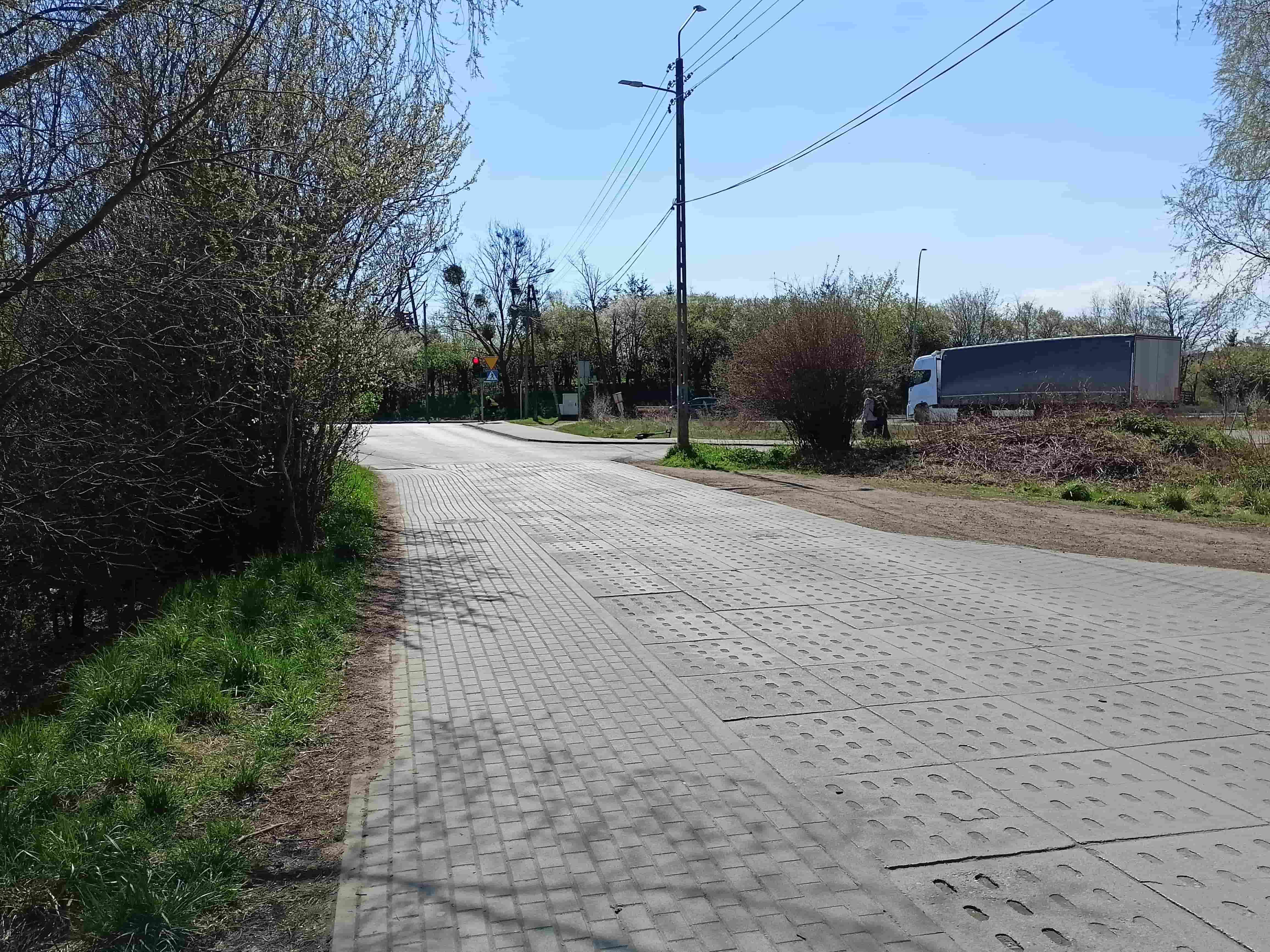 Niebezpieczna droga do szkoły