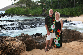 Hawaii; vow renewal; beach; couple