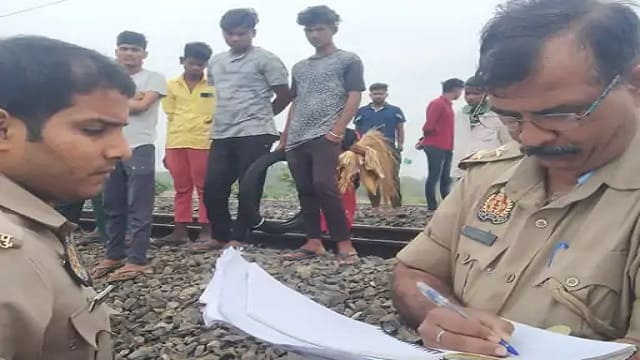 ghazipur-news-youth-dies-after-being-hit-by-a-train
