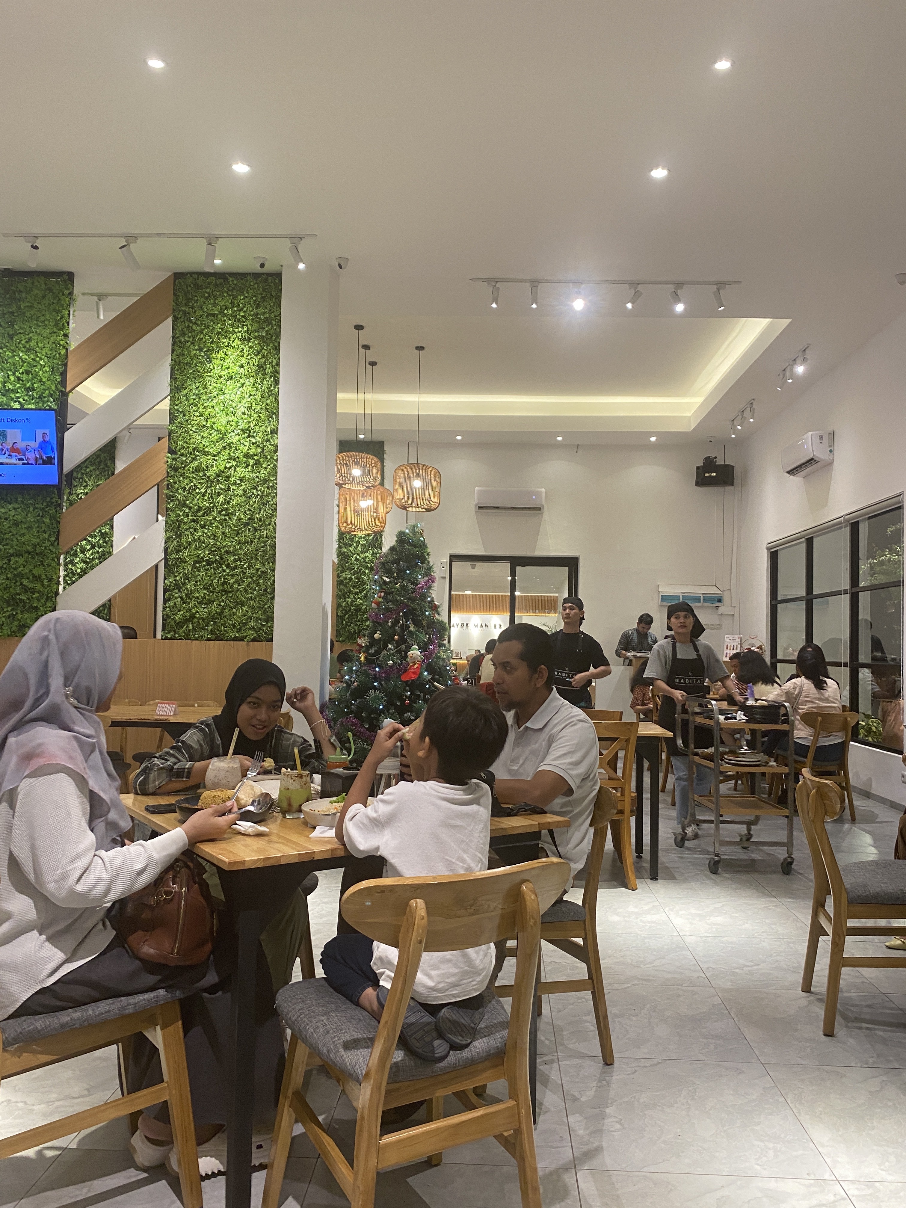 Menu Habitat Cafe Medan