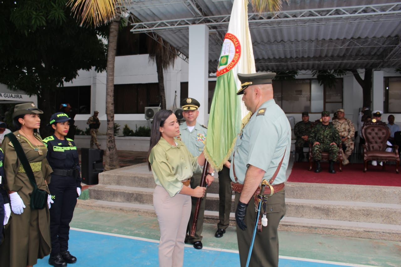 https://www.notasrosas.com/Coronel Diego Édison Montaña Gómez, asumió el jueves 26 de octubre como nuevo comandante de la Policía Guajira
