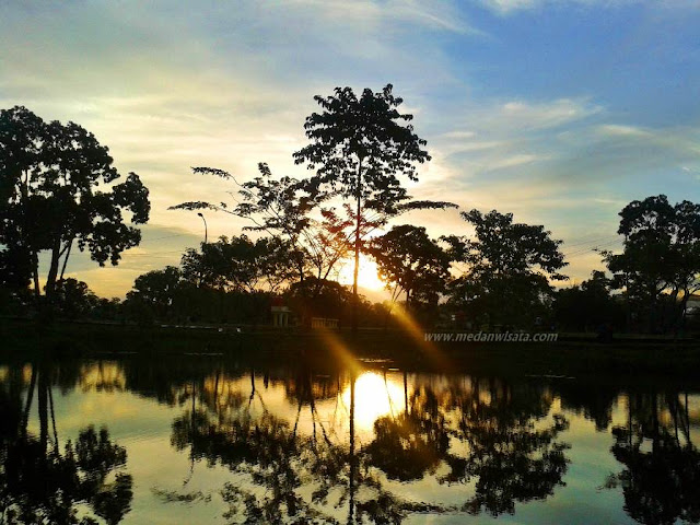 Sunset di Taman Cadika Medan