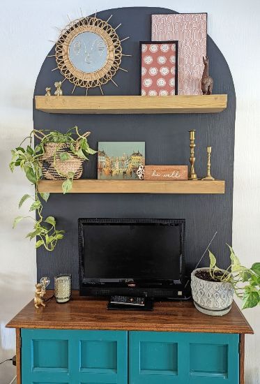 Dining Room Arch Wall & Shelf Styling