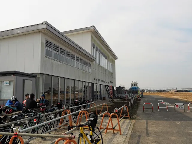 川の駅水の郷さわら