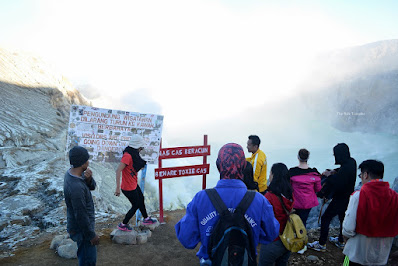 kawah ijen di puncak