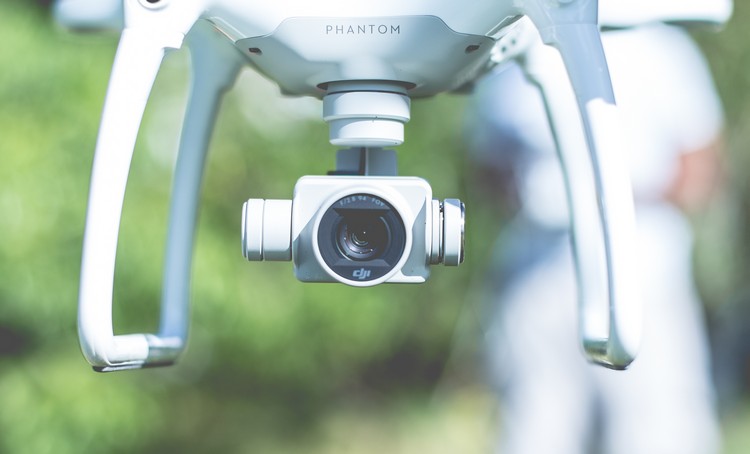 The camera on the DJI Phantom 4 Pro and Phantom 4 Advanced