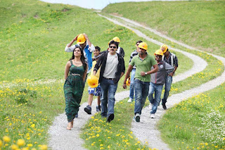 Pawan Kalyan in Attarintiki Daredi 