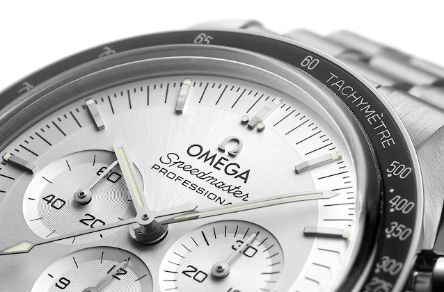 Omega Speedmaster Moonwatch in Canopus gold