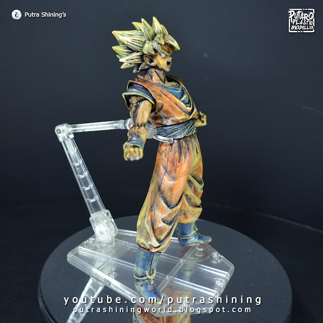 Dragon Ball Z Son Goku Vinyl Custom Paint by Putra Shining