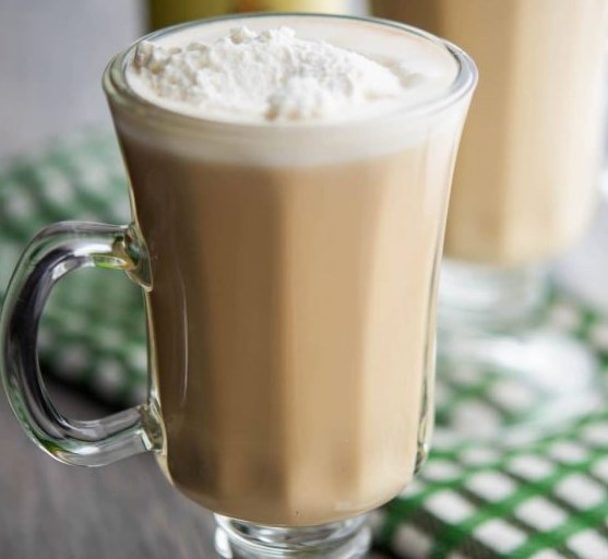 How to Make Homemade Irish Coffee #drinks #whiskey